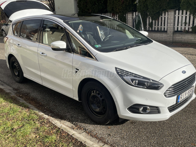 FORD S-MAX 2.0 TDCi Titanium [7 személy]