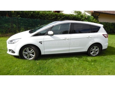 FORD S-MAX 2.0 TDCi Titanium Powershift [7 személy]