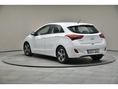 HYUNDAI I30 1.6 CRDi HP ISG Comfort MAGYAR 1.TUL-LED-Ü.FŰTÉS-KORMÁNYFŰTÉS-DIGITKLÍMA!