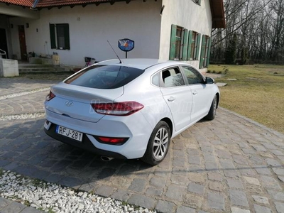 HYUNDAI I30 Fastback 1.0 T-GDi Life