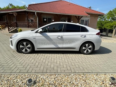 HYUNDAI IONIQ plug-in 1.6 GDi Comfort DCT