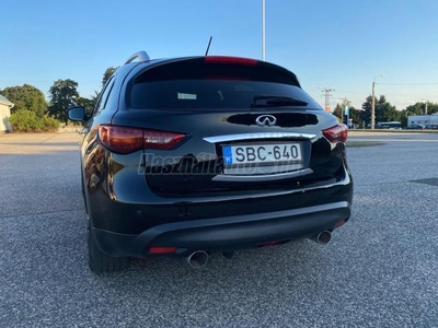 INFINITI Q70 3.0 V6 D S (Automata)