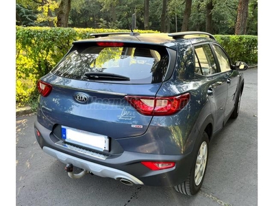 KIA STONIC 1.0 T-GDI Silver Garanciális. Magyarországi. Extrákkal