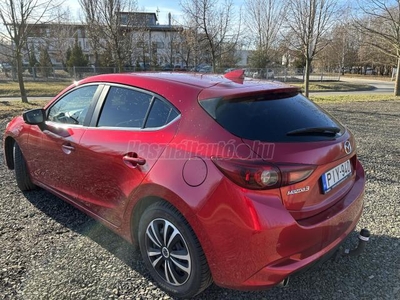 MAZDA 3 Sport 2.0 Revolution