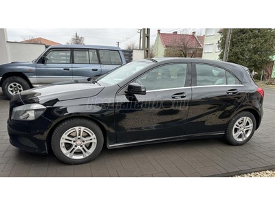 MERCEDES-BENZ A 180 (BlueEFFICIENCY) Style Nagyon szép!