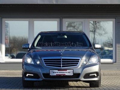 MERCEDES-BENZ E 220 CDI BlueEFFICIENCY Avantgarde (Automata) BI'XENON-PANORÁMA-NAVI-COMFORT'BELSŐ-SZERVÍZKÖNYV