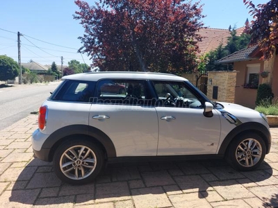 MINI COUNTRYMAN Cooper2.0 D ALL4 (Automata)