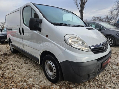 OPEL VIVARO 2.0 CDTI L1H1 2.7t Sz.könyv! Klíma! Vonóhorog! Felújitott motor!