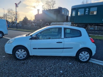 RENAULT CLIO III 1.5 dCi Société