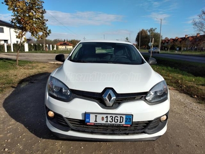 RENAULT MEGANE Grandtour 1.6 Limited VEZETETT SZERVÍZKÖNYV. 2 KULCS