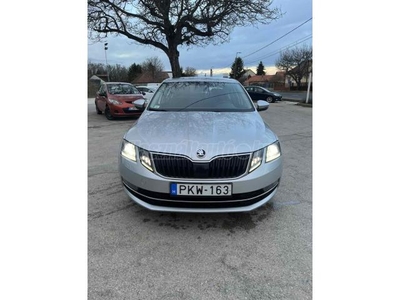 SKODA OCTAVIA 1.4 TSI Style DSG Itthon vásárolt Nagyon megkímélt kényelmes DSG váltó Dinamikus motor