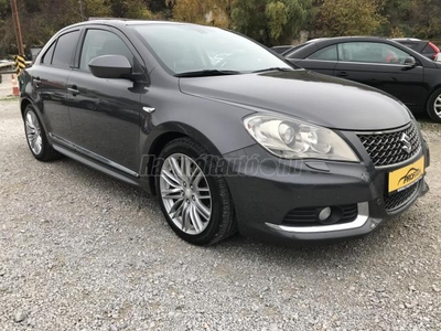 SUZUKI KIZASHI 2.4 SPORT +SZERVIZKÖNYV+++140E.KM+++