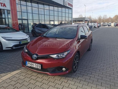 TOYOTA AURIS 1.8 HSD Selection (Automata)