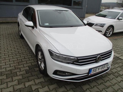 VOLKSWAGEN PASSAT VIII 2.0 TDI SCR Business Magyarországi.1 tulaj. Végig szervizelt! Gyári fényezés! Vezérlés cserélve