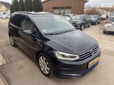 VOLKSWAGEN TOURAN 1.6 TDI BMT SCR DSG HIGHLINE NAVI LED BI-XENON PANORÁMA TETŐS 192E KM