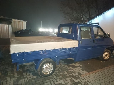 VOLKSWAGEN TRANSPORTER T4 2.4 7DB 1F3 9 (Automata)