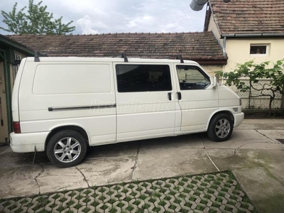 VOLKSWAGEN TRANSPORTER T4 2.5 Trans Van