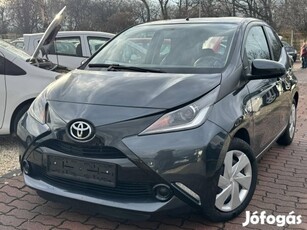 Toyota Aygo 1.0 x-play+touch 35.000KM!!! Tolató...