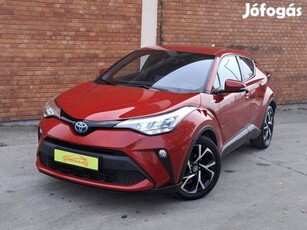 Toyota C-HR 2.0 Hybrid Style e-CVT Távtartó-NAV...