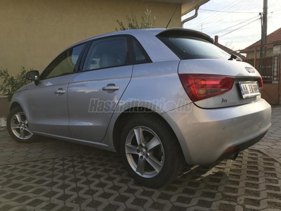 AUDI A1 Sportback 1.6 TDI DPF Ambition