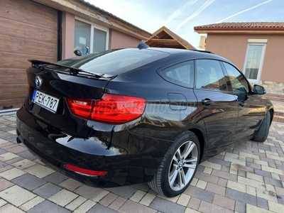 BMW 320 GRAN TURISMO Panoráma tető.Nagy navi