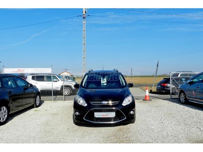 FORD C-MAX Grand1.6 TDCi Titanium Navi.Tempomat.Parkradar.Szervizmúlt