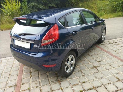 FORD FIESTA 1.6 Titanium 5 Ajtó!Vezetett Szervizkönyv!