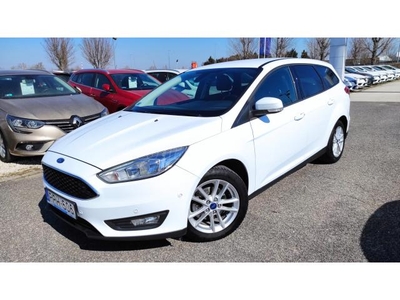 FORD FOCUS 1.6 Ti-VCT Technology Mo-i! 129e KM! Vez.Sz.Könyv! Téli Gumi! Első-Hátsó radar! Park assist! ÁFA-s!