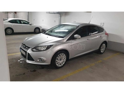 FORD FOCUS 1.6 Ti-VCT Titanium