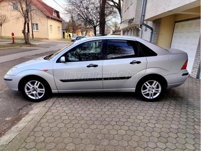 FORD FOCUS 1.8 Ghia /1.magyarorszgi tulaj/friss vizsga/digitklíma/napfénytető/ülésfűtés/alu