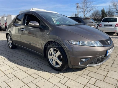 HONDA CIVIC 1.4 Sport KEVÉS KM. KLÍMA. GYÁRI RÁDIÓ