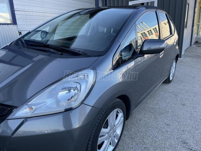 HONDA JAZZ 1.4 Executive Becsületesnepper