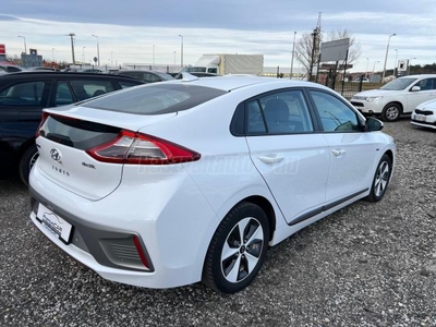 HYUNDAI IONIQ electric Premium (Automata) Hőszivattyú. Navi. LED. Kamera. Sávtartás.Ülés.-kormányfűtés