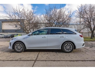 KIA CEE'D SW 1.4 CVVT Silver