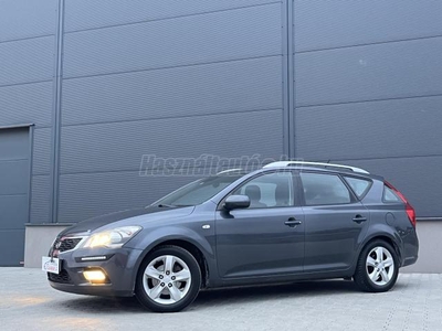 KIA CEE'D SW 1.4 LX Benzines.Kombi.Facelift.Menetfény.Navi.Nagy szerviz