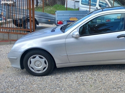 Mercedes-Benz C 180 Sportcoupe! Magasan Felszerelt!!! Friss Műszaki