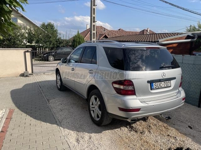 MERCEDES-BENZ ML 300 CDI BlueEFFICIENCY (Automata) Szép és tökéletes állapot.3.5T V.horog.Nem légrugós!!!