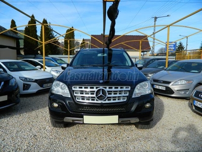 MERCEDES-BENZ ML 350 CDI (Automata) VÉGIG MÁRKASZERVIZBEN VEZETETT SZERVIZKÖNYV!!