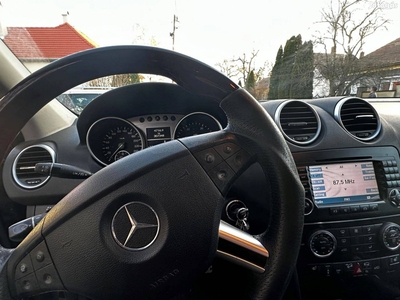 Mercedes ML 320