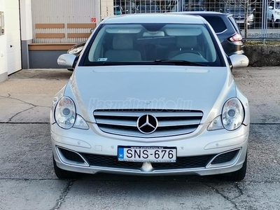 MERCEDES-BENZ R 320 CDI 4Matic (Automata) (6 személyes )