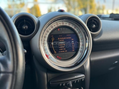 MINI COUNTRYMAN Cooper1.6 S ALL4 (Automata) Vezetett szerviz. Jól felszerelt. Szép állapot. 110e km!. Navi. Ülésfűtés