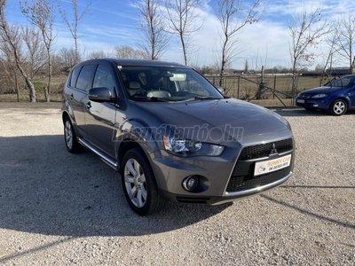 MITSUBISHI OUTLANDER 3.0 V6 GT