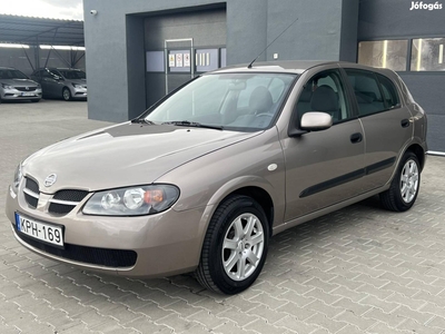 Nissan Almera