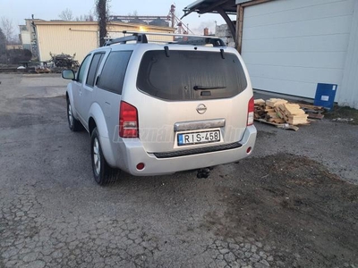 NISSAN PATHFINDER 2.5 D LE (Automata)