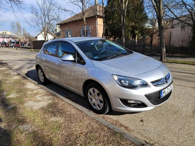 OPEL ASTRA J 1.4 Enjoy MAGYARORSZÁGI ! VEZETETT SZERVIZKÖNYVES!!!