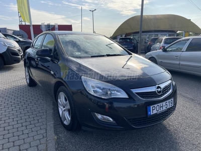 OPEL ASTRA J 1.4 Selection