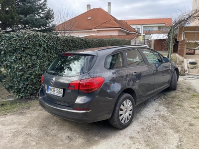 OPEL ASTRA J Sports Tourer 1.7 CDTI Sport