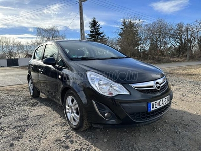 OPEL CORSA 1.2 Cosmo Kitünő állapot.Ülésfűtés.Félbőr belső