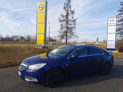 OPEL INSIGNIA 2.0 T Sport (Automata) 1. tulajdonostól. 174E KM 19+17 felnikkel. Bőrülés szellőztetéssel és fűtéssel