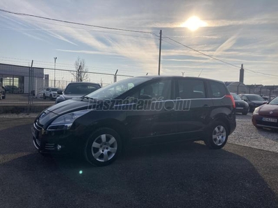 PEUGEOT 5008 1.6 HDi Premium NAVI.TERMPOMAT.DIGIT KLIMA.PANORÁMA TETŐ.SZERVIZKÖNYV!